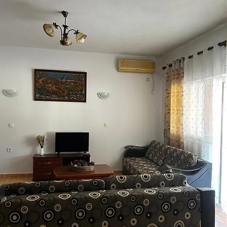Vila Almar Ксамил
