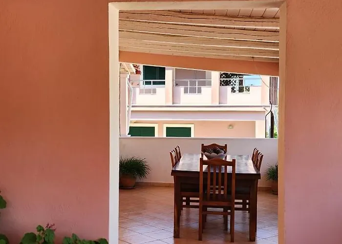 Vila Almar Guest house 3*