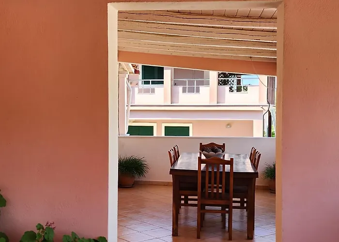 Vila Almar Guest house 3*